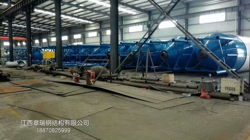阴雨绵绵，急盼好天气发货，后续订单不断场地不够用